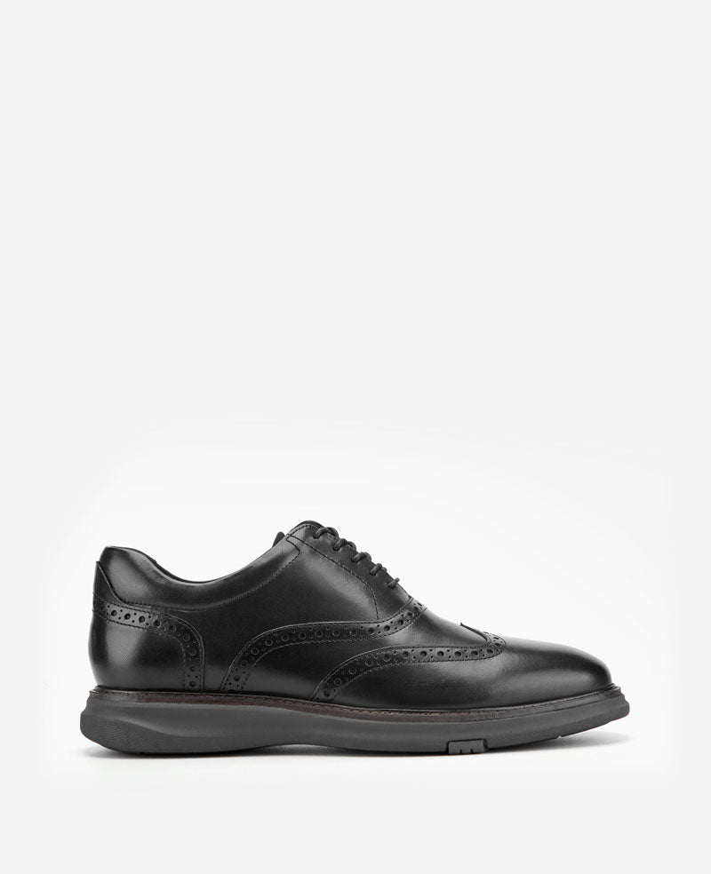 Lendal Wingtip Oxford | Kenneth Cole BLACK LEATHER