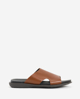 Sand-Y Beach Cognac Leather Slide Sandal | Kenneth Cole | Kenneth Cole COGNAC