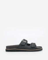 REACTION - Cosmo Footbed Sandal | Kenneth Cole CHARCOAL