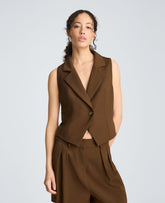 Fitted One Button Notch Collar Vest | Kenneth Cole BRUNETTE/PUR WHT