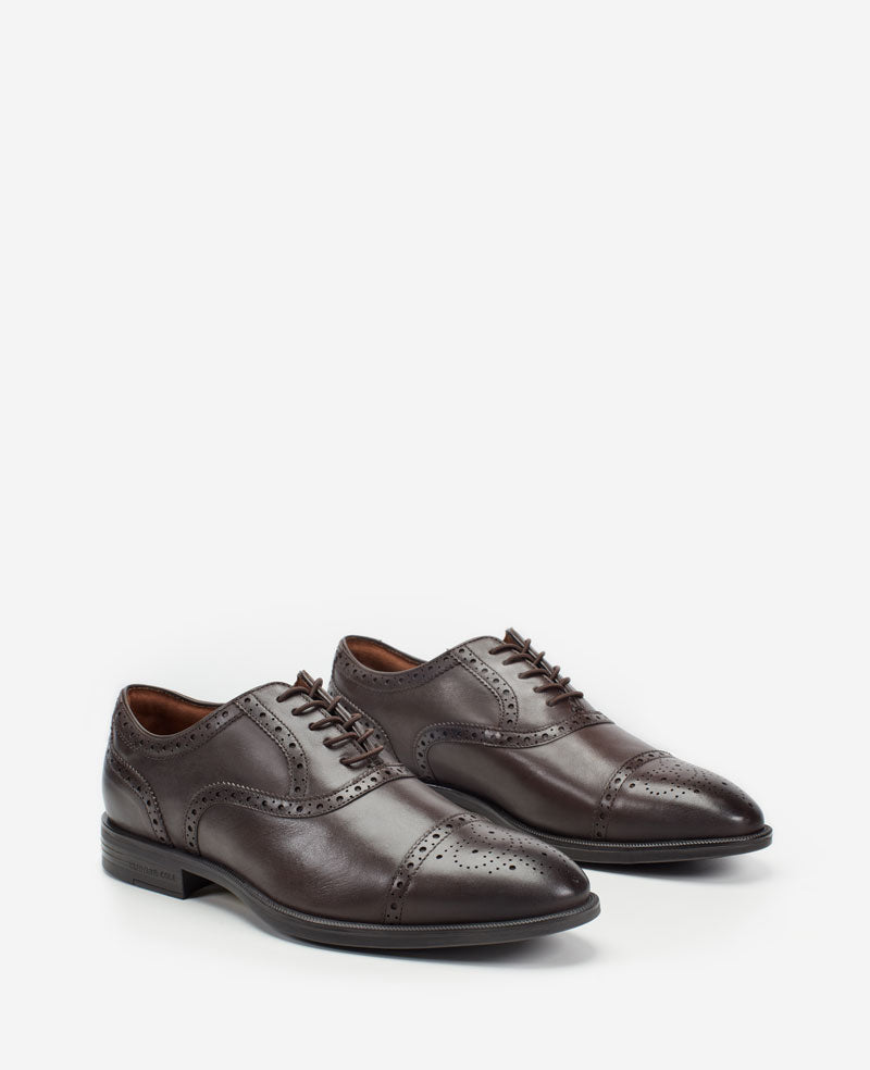 Future Pod Medallion Cap Toe Lace up | Kenneth Cole GANACHE LEATHER