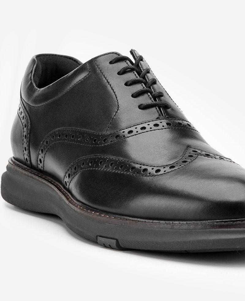 Lendal Wingtip Oxford | Kenneth Cole BLACK LEATHER
