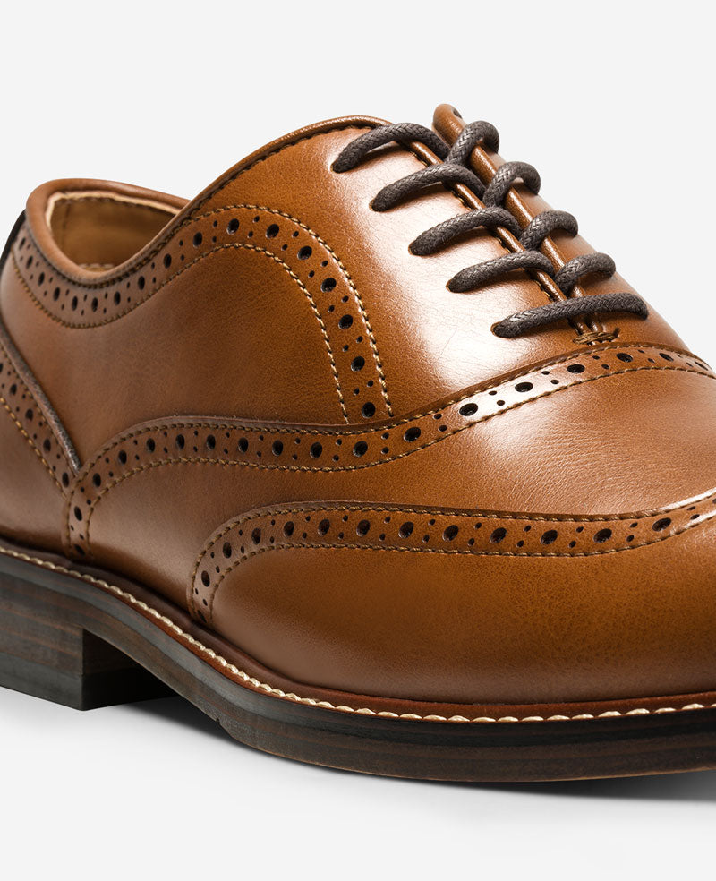 Shop REACTION Lance Brogue Oxford – Cognac Men | KC | Kenneth Cole COGNAC