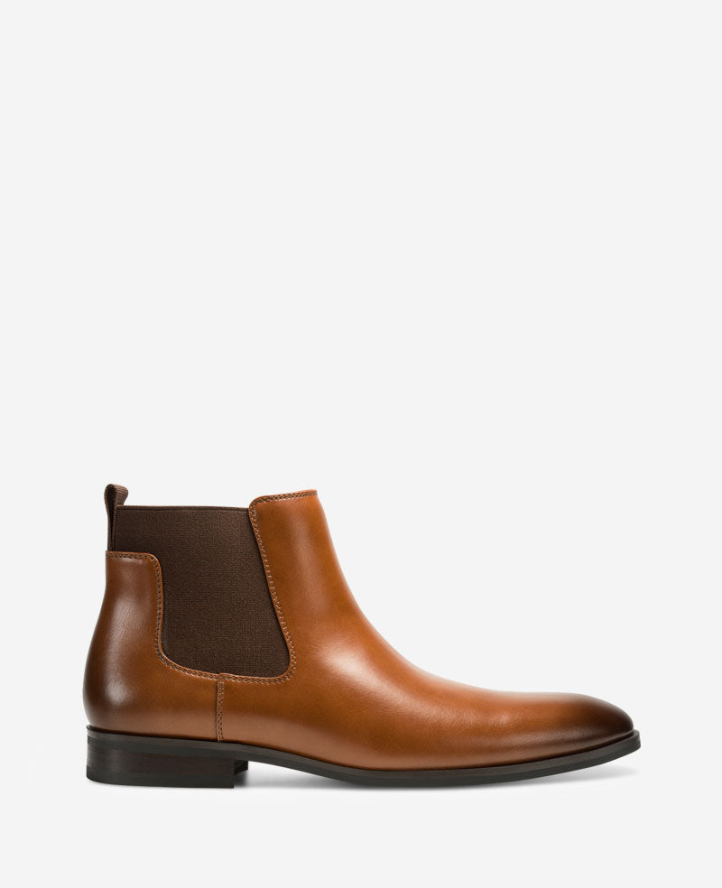 Shop REACTION Hulard Chelsea Boot – Cognac Men | KC | Kenneth Cole COGNAC