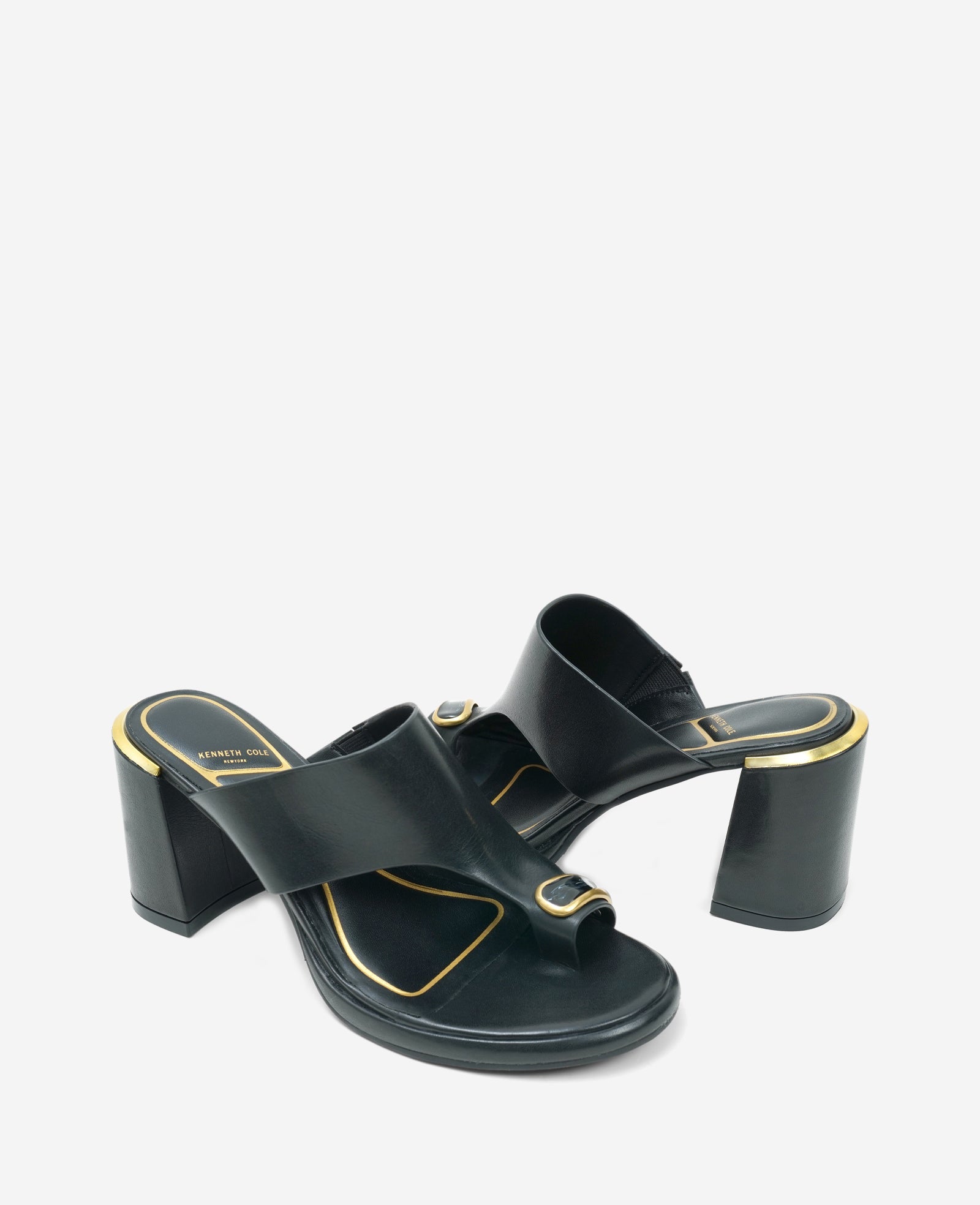 Syndika Leather Stone Toe Ring Heeled Sandal | Kenneth Cole BLACK LEATHER