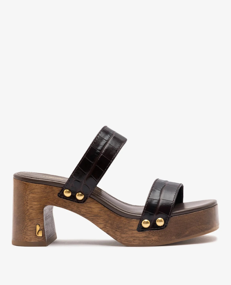 Larroudé x Kenneth Cole: Sandal Dark Oak Croco Leather | Kenneth Cole CROCO