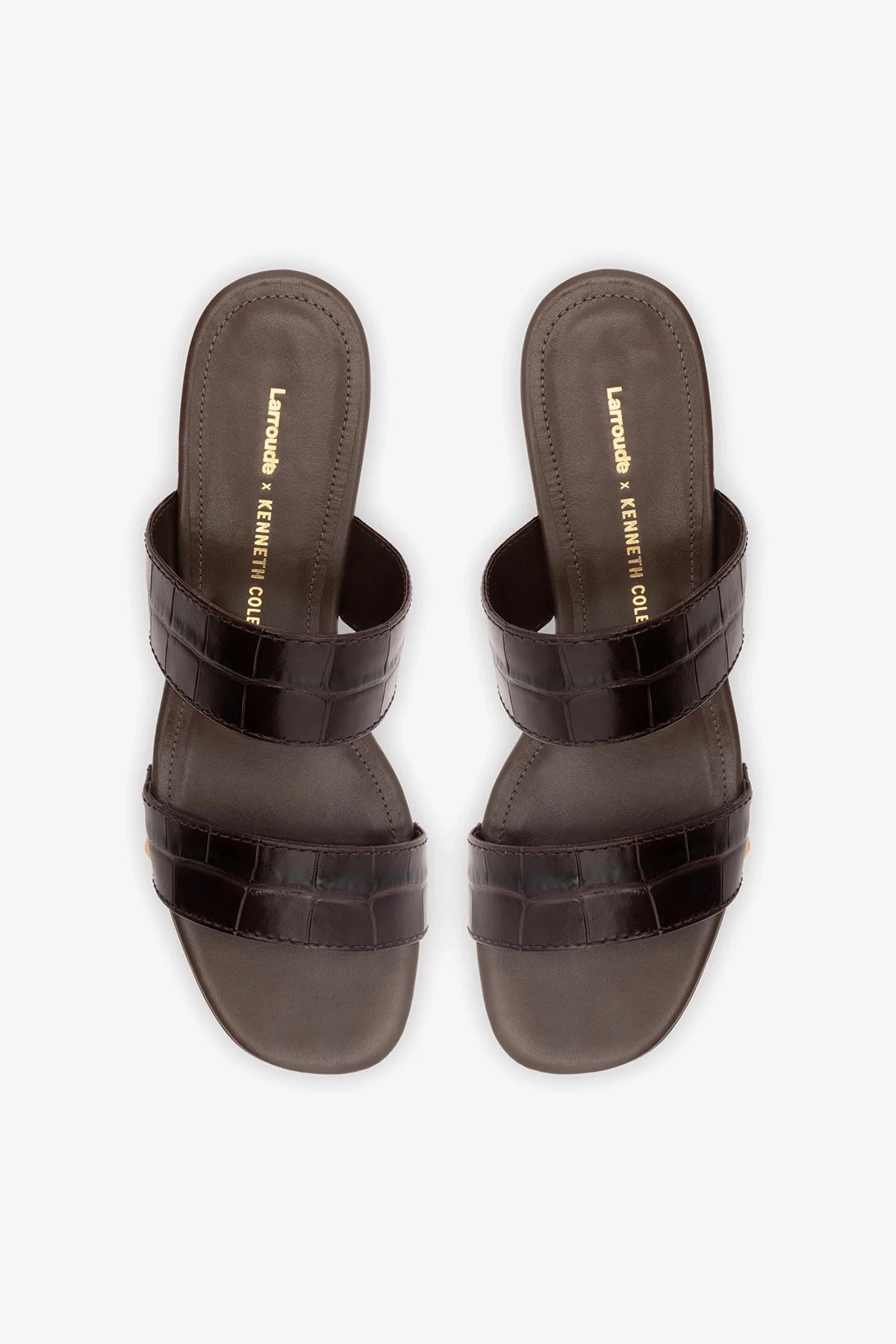 Larroudé x Kenneth Cole: Sandal Dark Oak Croco Leather | Kenneth Cole CROCO