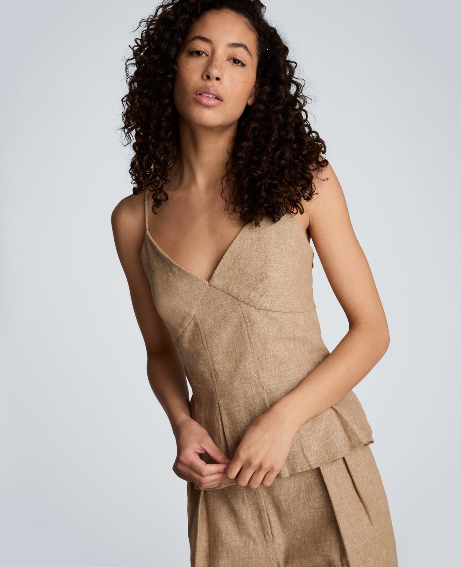 Linen Fitted Cami with Pleated Body | Kenneth Cole MESA TAUP/MELANGE