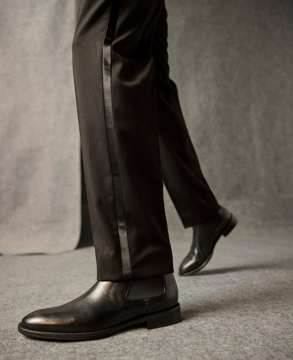 Tully Chelsea Boot for Men, Black Leather | KC | Kenneth Cole BLACK LEATHER