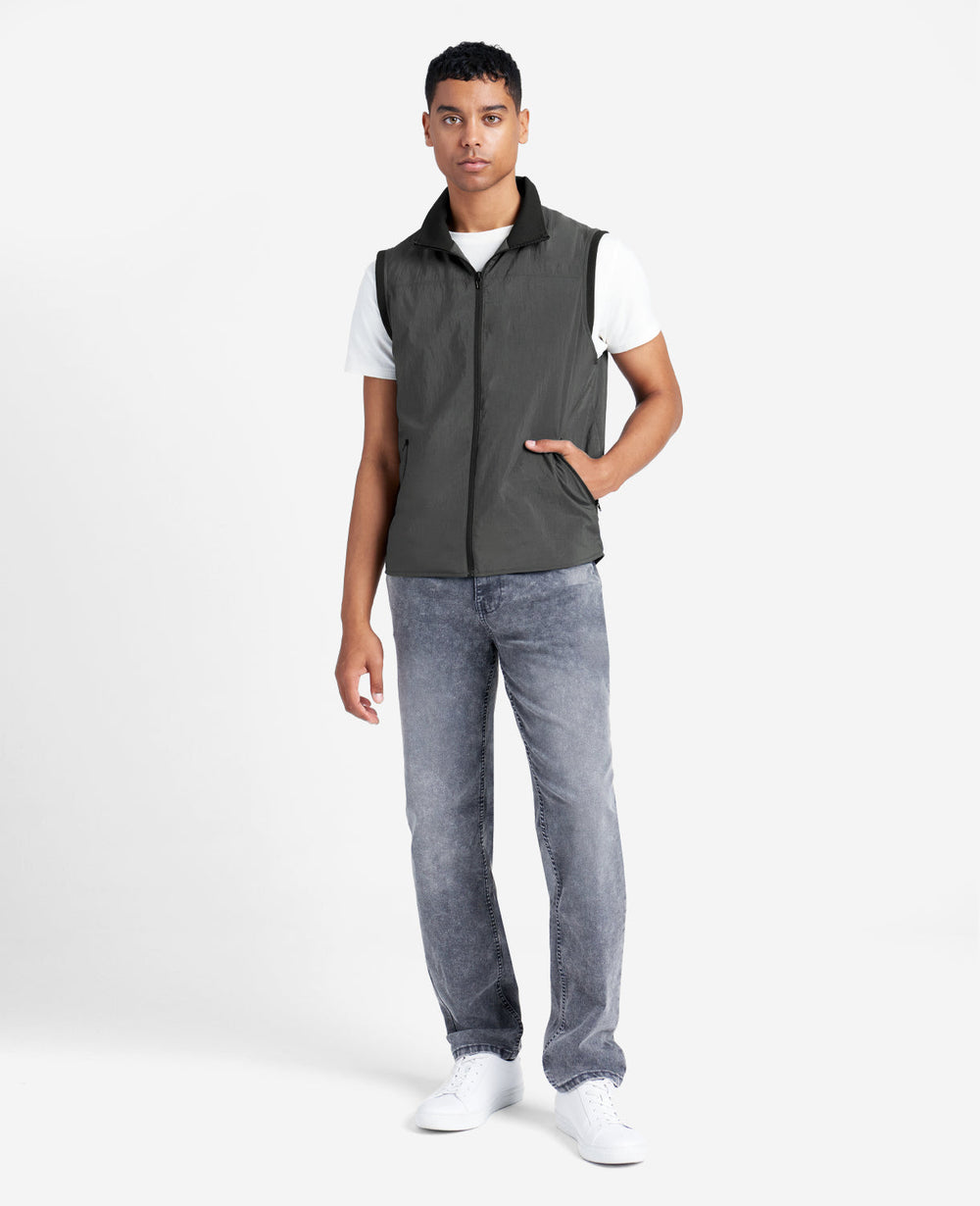 Shop Men’s Lightweight Water-Resistant Vest – Charcoal | KC | Kenneth Cole CHARCOAL
