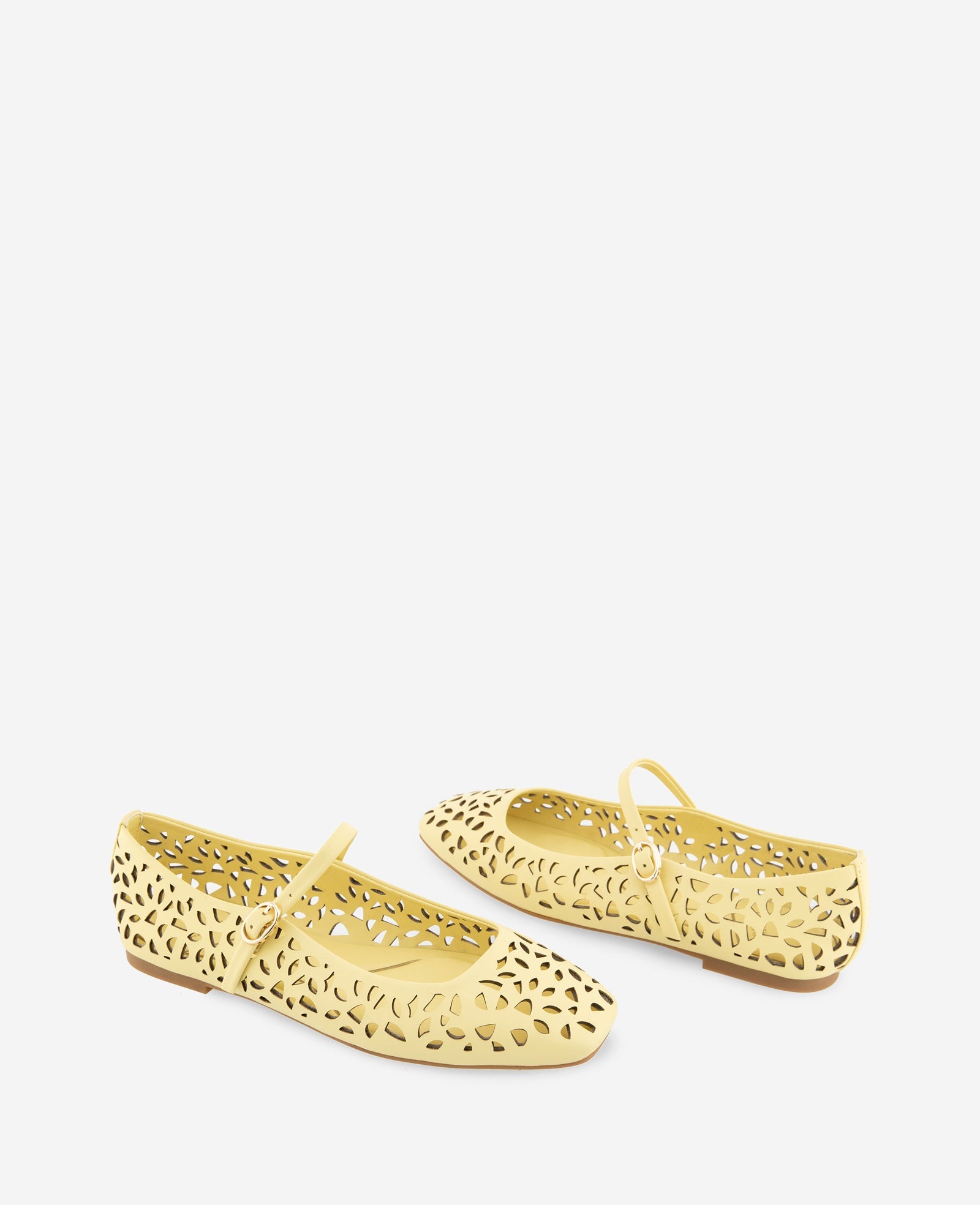 Jasper Perforated Leather Ballet Flat | Kenneth Cole BUTTER YELLOW