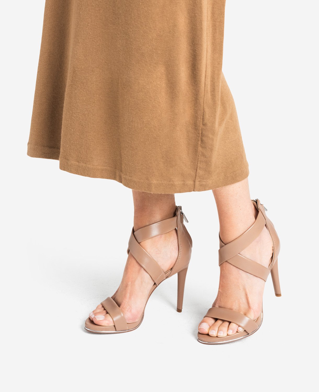 Brooke Cross Strap Heeled Sandal – Latte Leather | KC | Kenneth Cole LATTE