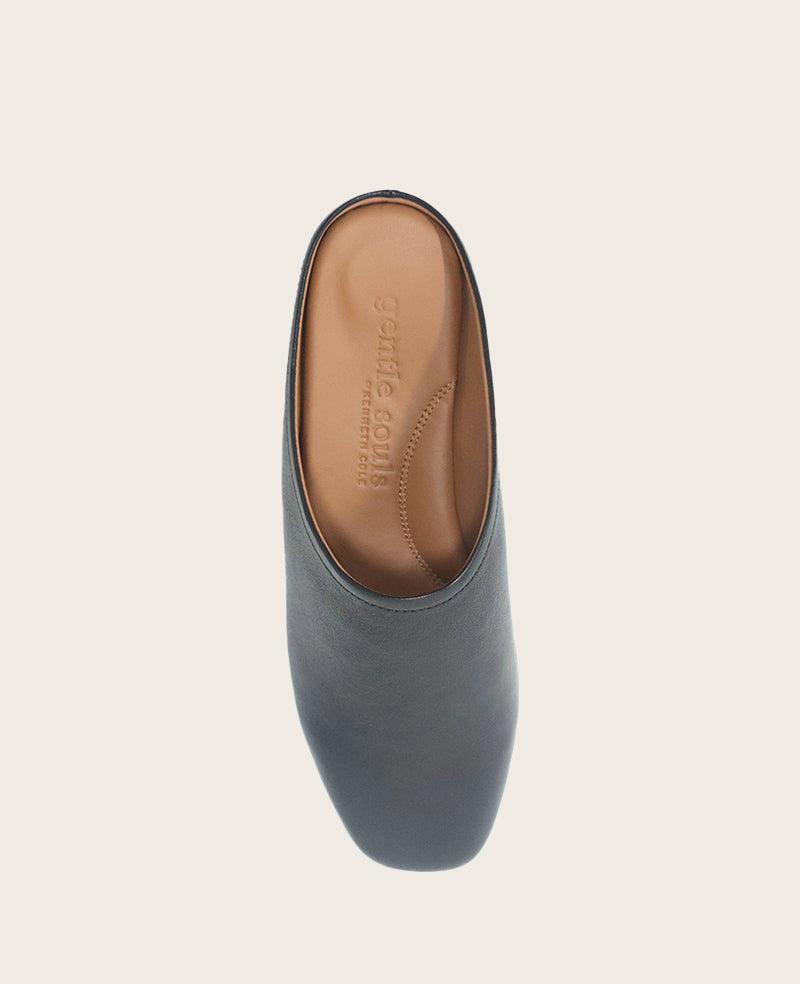 GENTLE SOULS - Wanda Leather Mule Flat | Kenneth Cole BLACK LEATHER