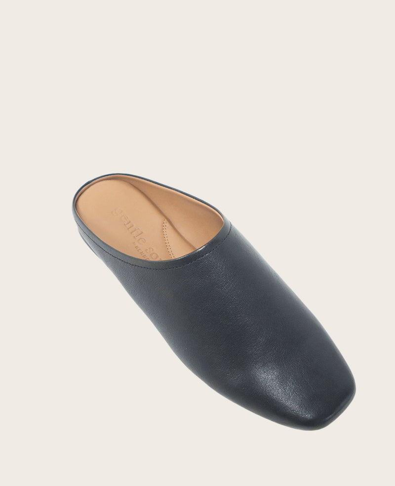 GENTLE SOULS - Wanda Leather Mule Flat | Kenneth Cole BLACK LEATHER