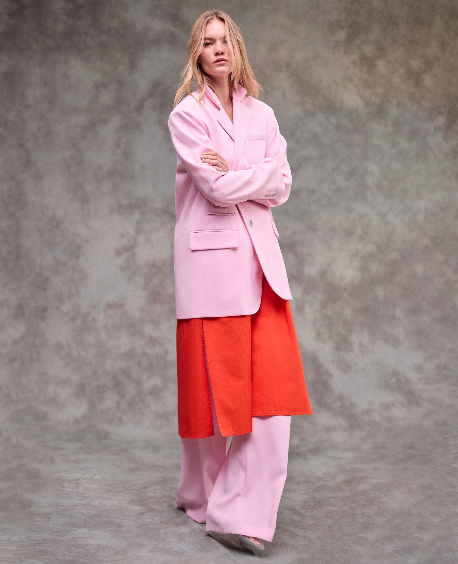 Vision Twill Three Button Boyfriend Jacket with Flap Pockets | Kenneth Cole SOFT PEACH
