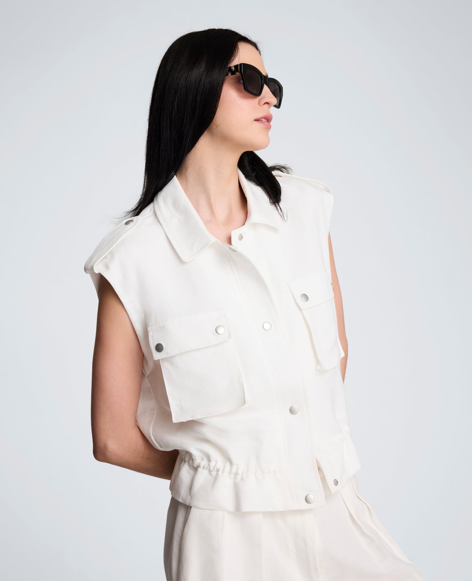 Snap Front Vest with Drawcord Waist | Kenneth Cole PURE WHITE