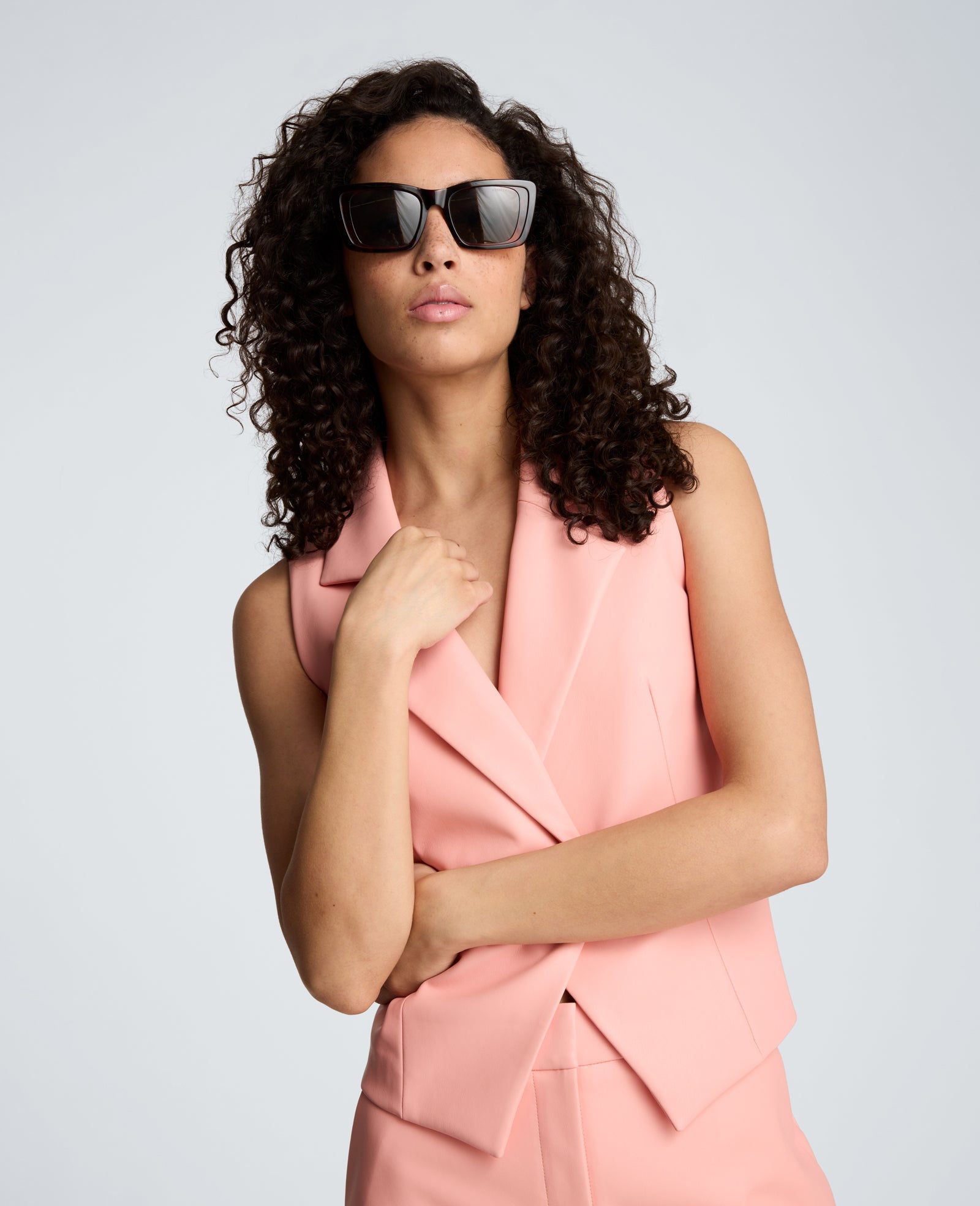 Vegan Leather Fitted One Button Notch Collar Vest | Kenneth Cole SOFT PEACH