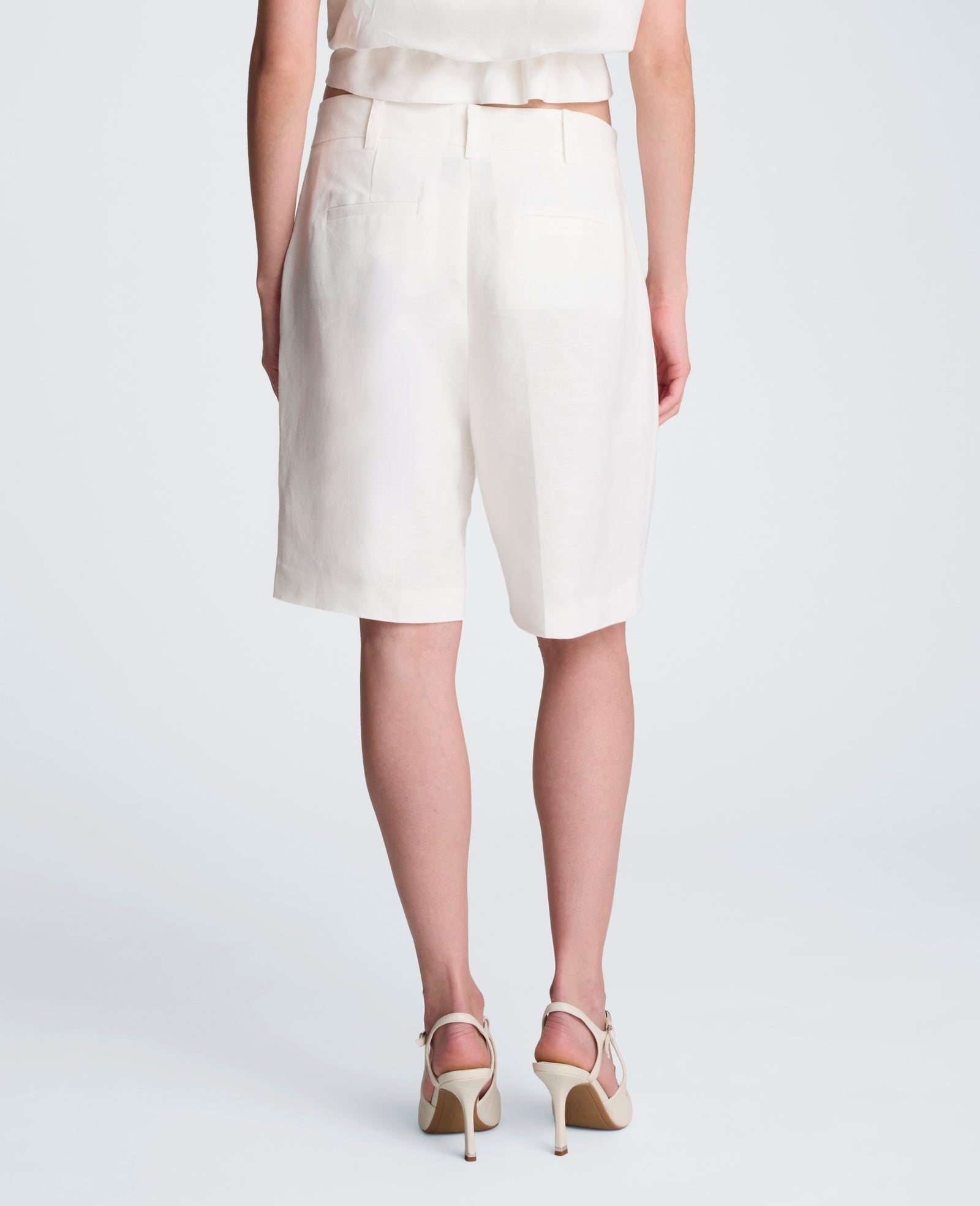 Fly Front High Rise Pleated Short Bermuda Refined Linen Short | Kenneth Cole PURE WHITE