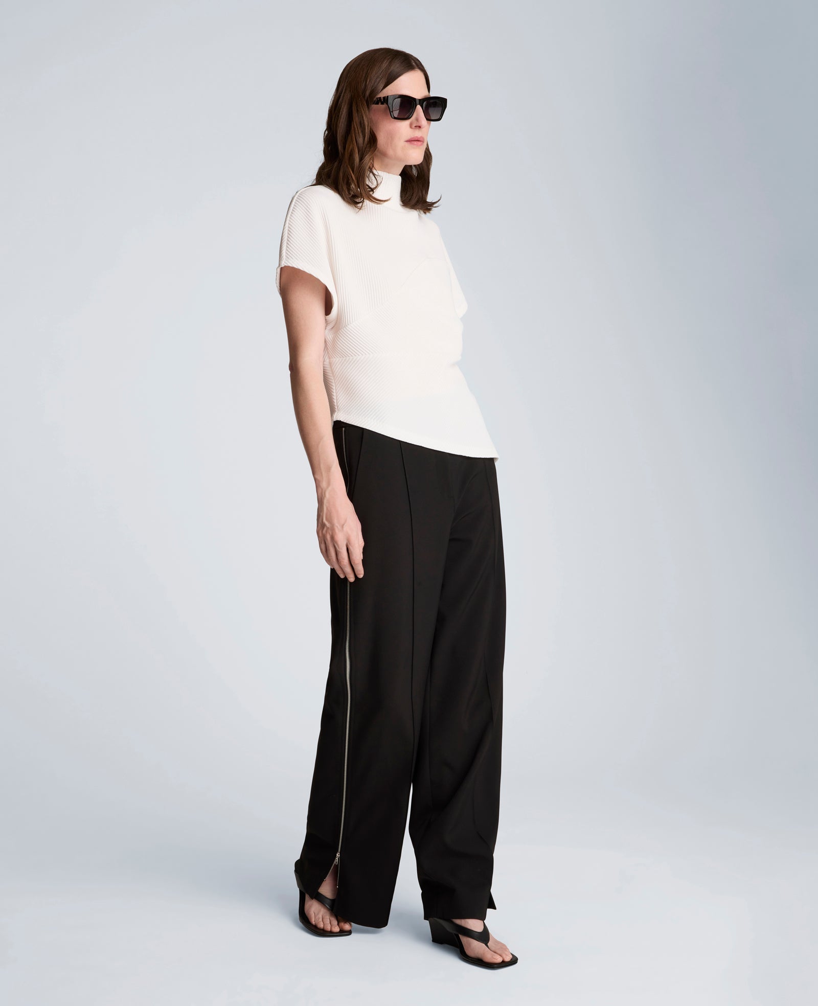Fly Front High Rise Wide Leg Zipper Pintuck Pant | Kenneth Cole BLACK