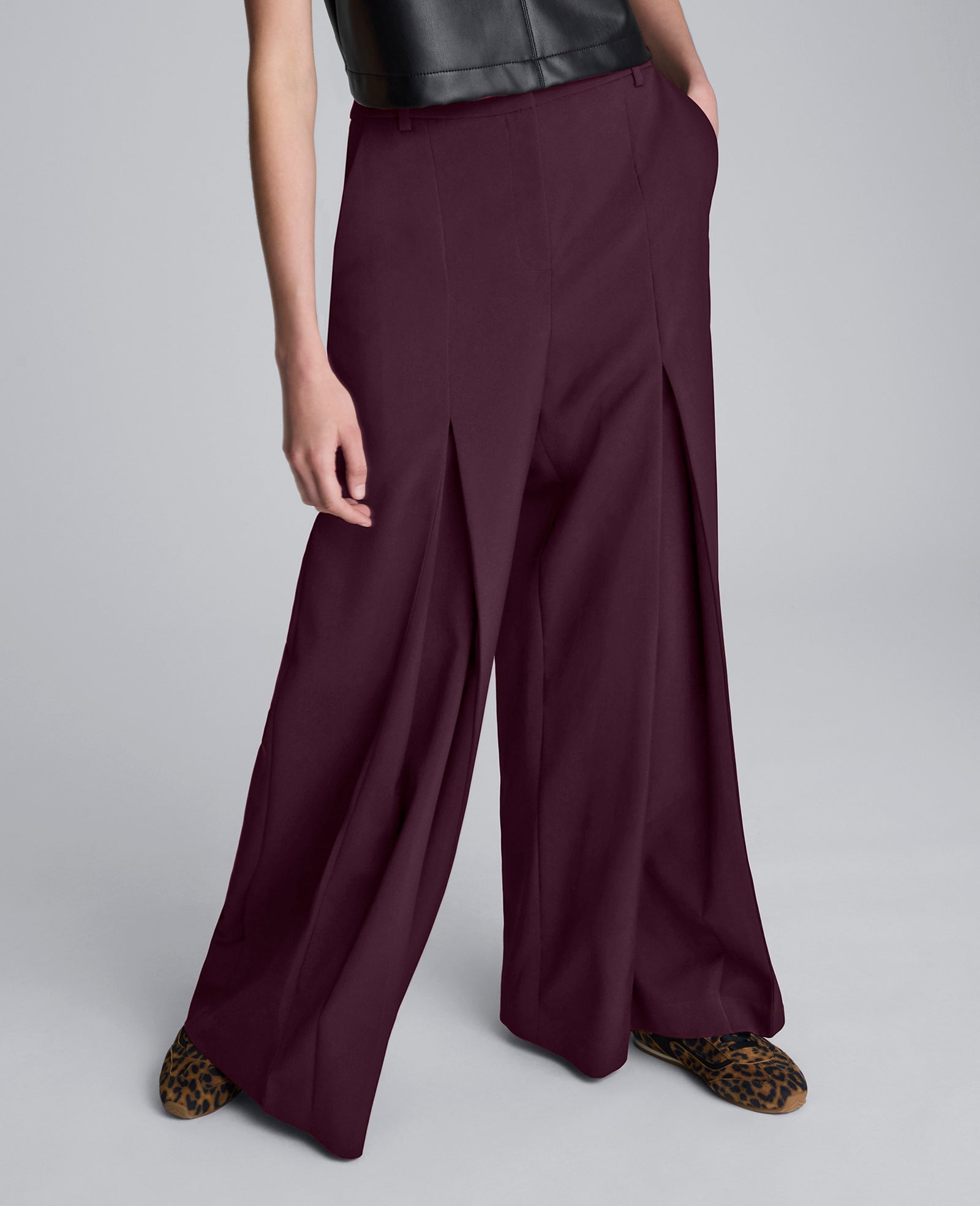 Luxe Twill Wide Leg Inverted Pleat Front Pant | Kenneth Cole SUGAR BEET