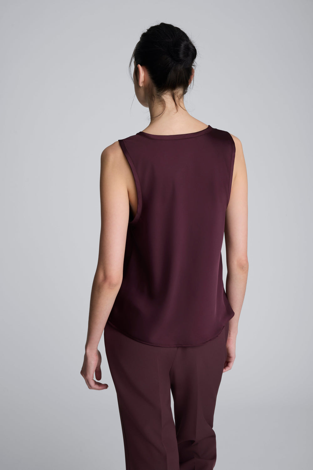 Satin Scoop Neck Tank | Kenneth Cole DK AUBERGINE