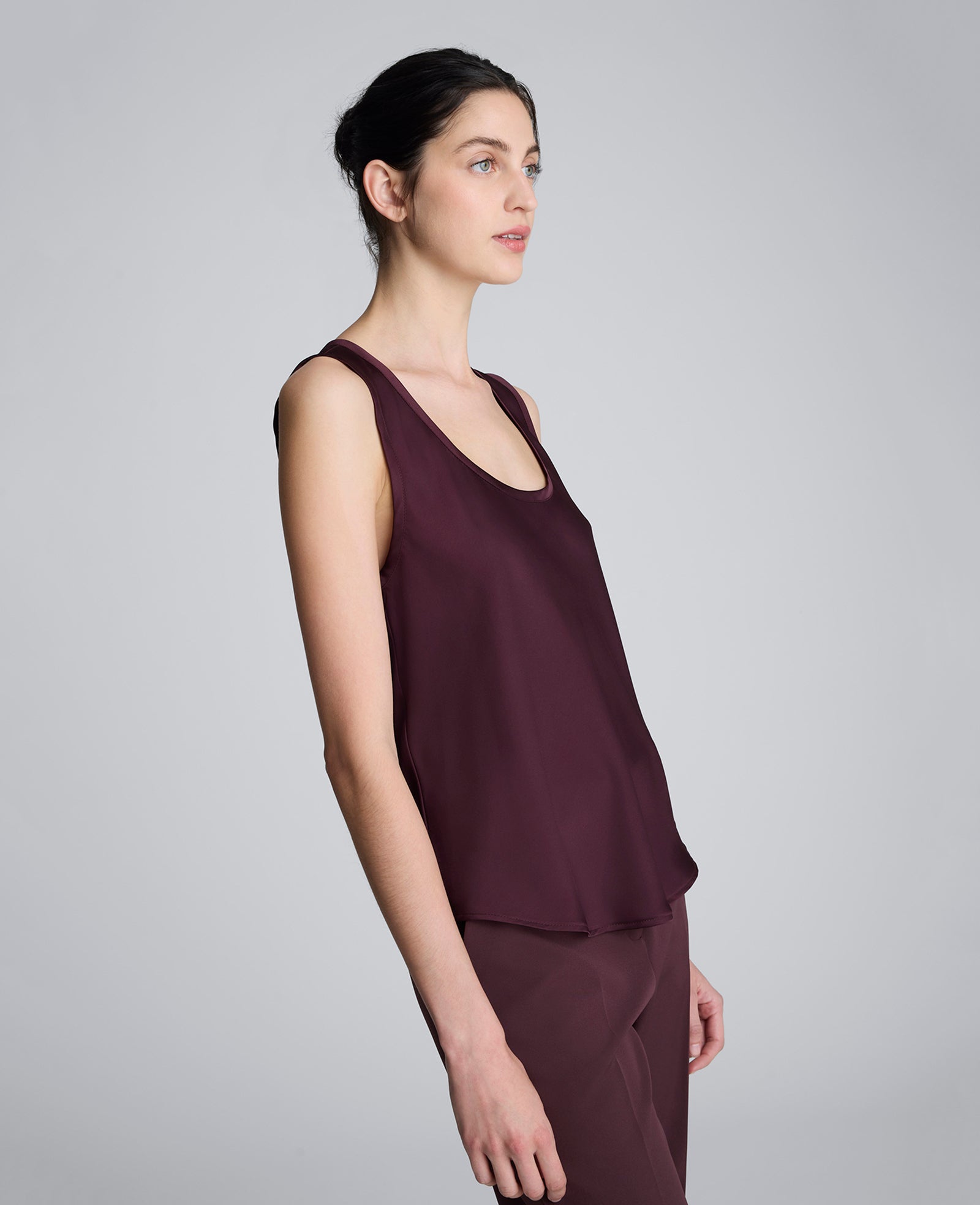 Satin Scoop Neck Tank | Kenneth Cole DK AUBERGINE
