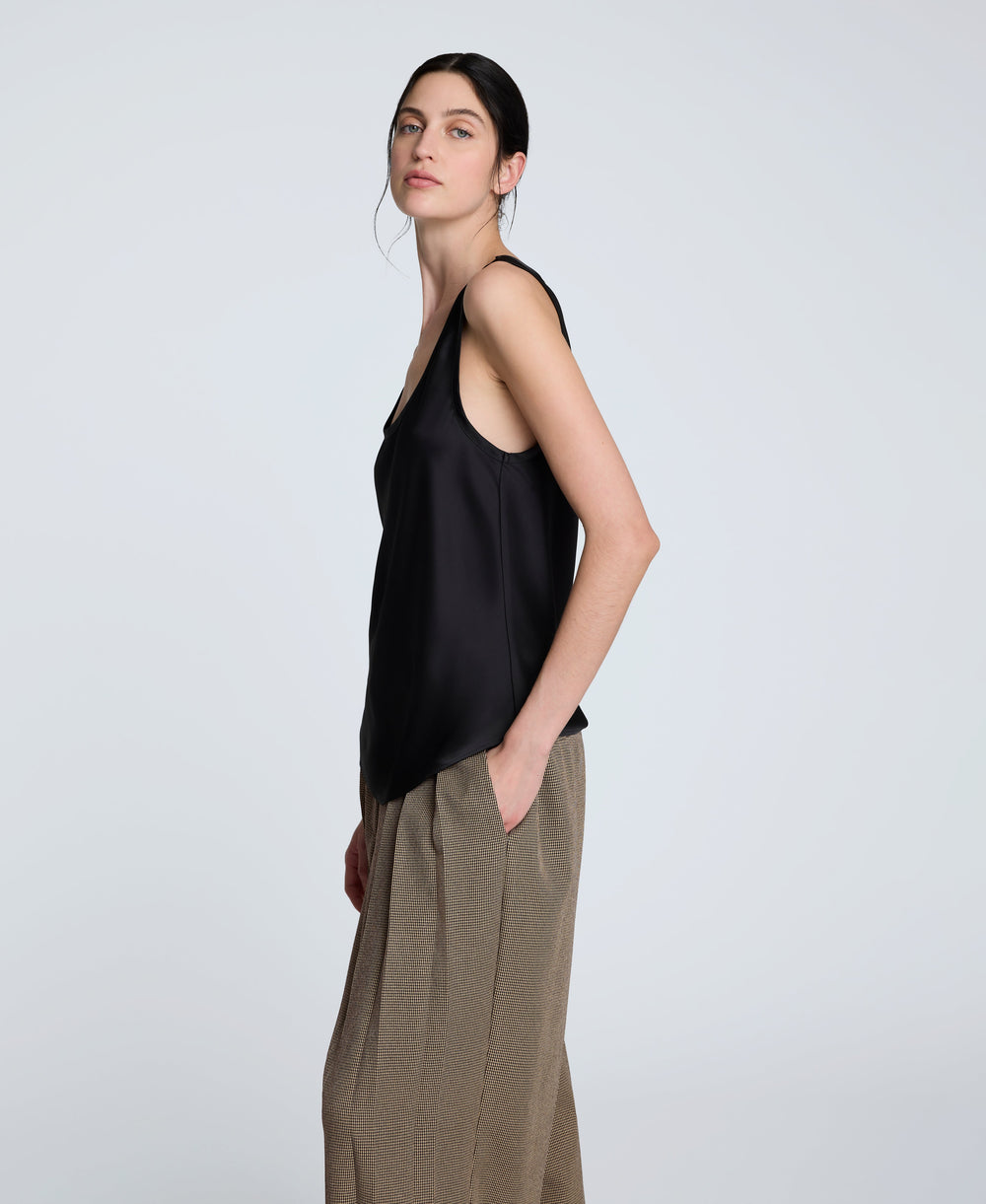 Satin Scoop Neck Tank | Kenneth Cole BLACK