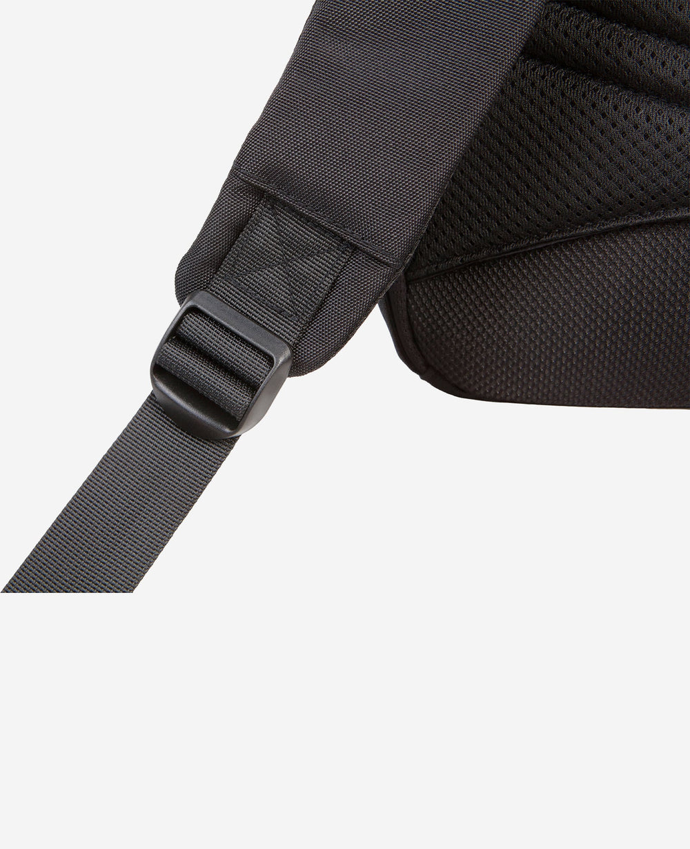 Venturer Backpack | Kenneth Cole BLACK