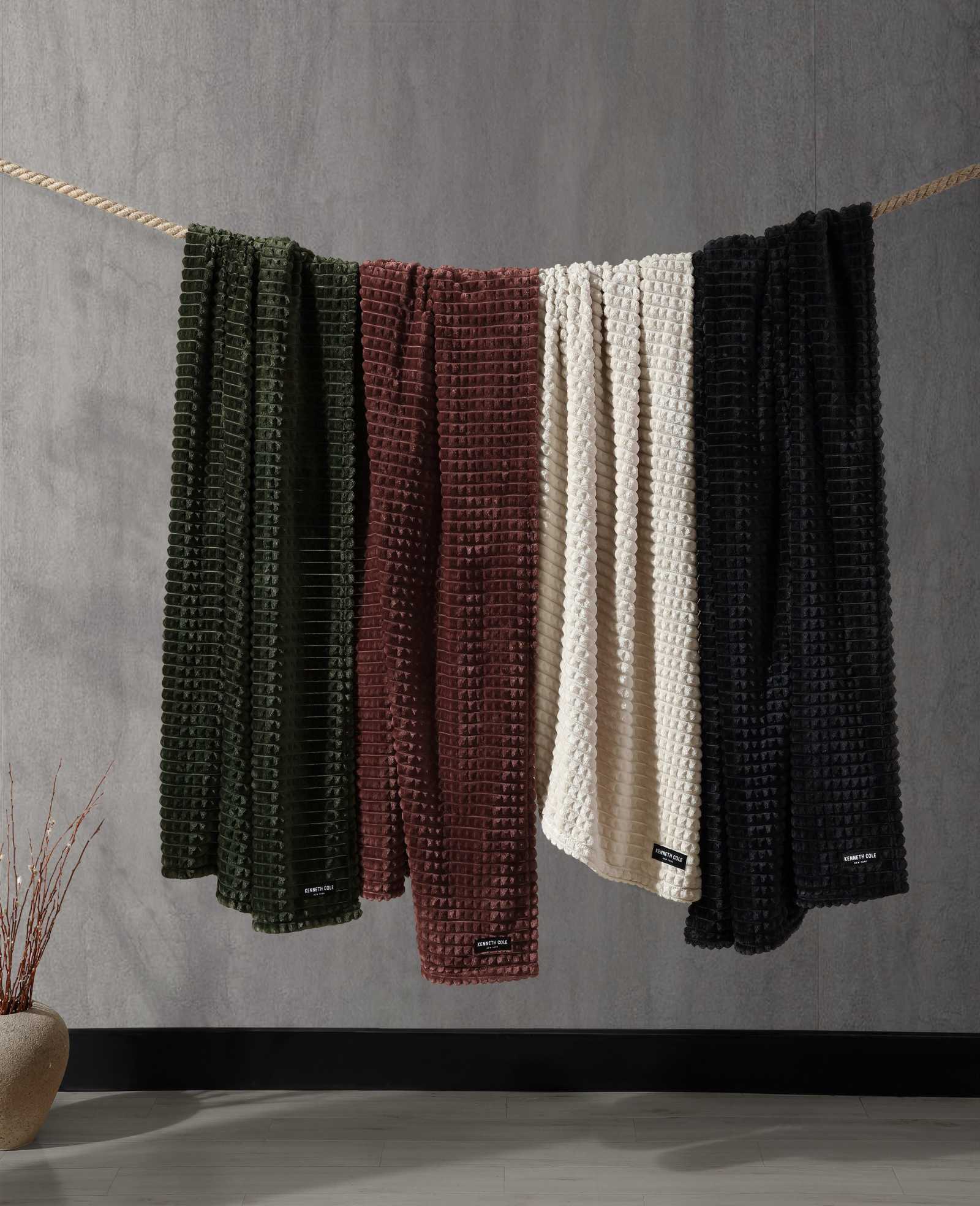 Textured Solid Throw Blanket | Kenneth Cole RED