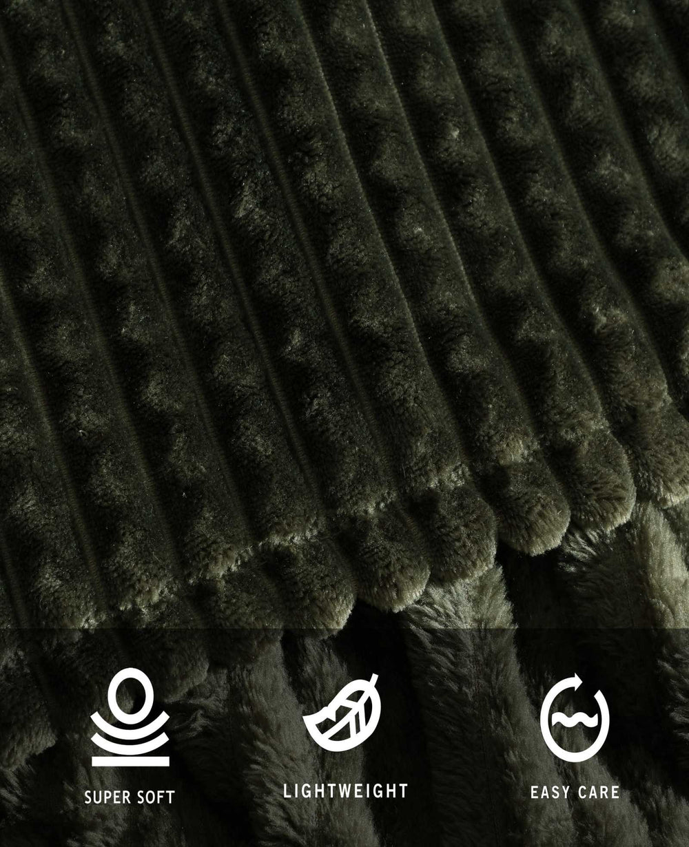 Textured Solid Throw Blanket | Kenneth Cole GREEN