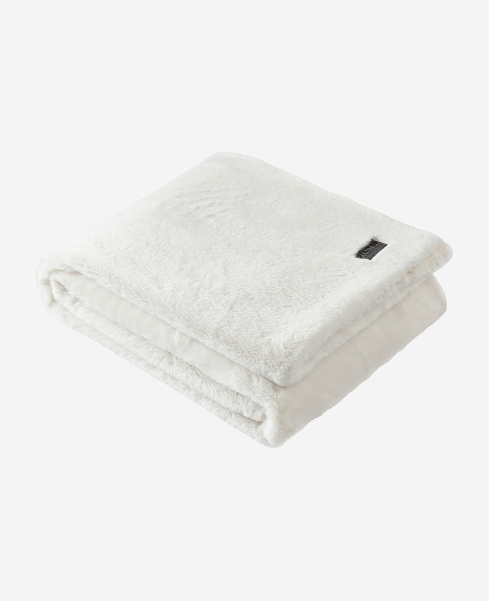 Faux Fur Solid Throw Blanket | Kenneth Cole WHITE