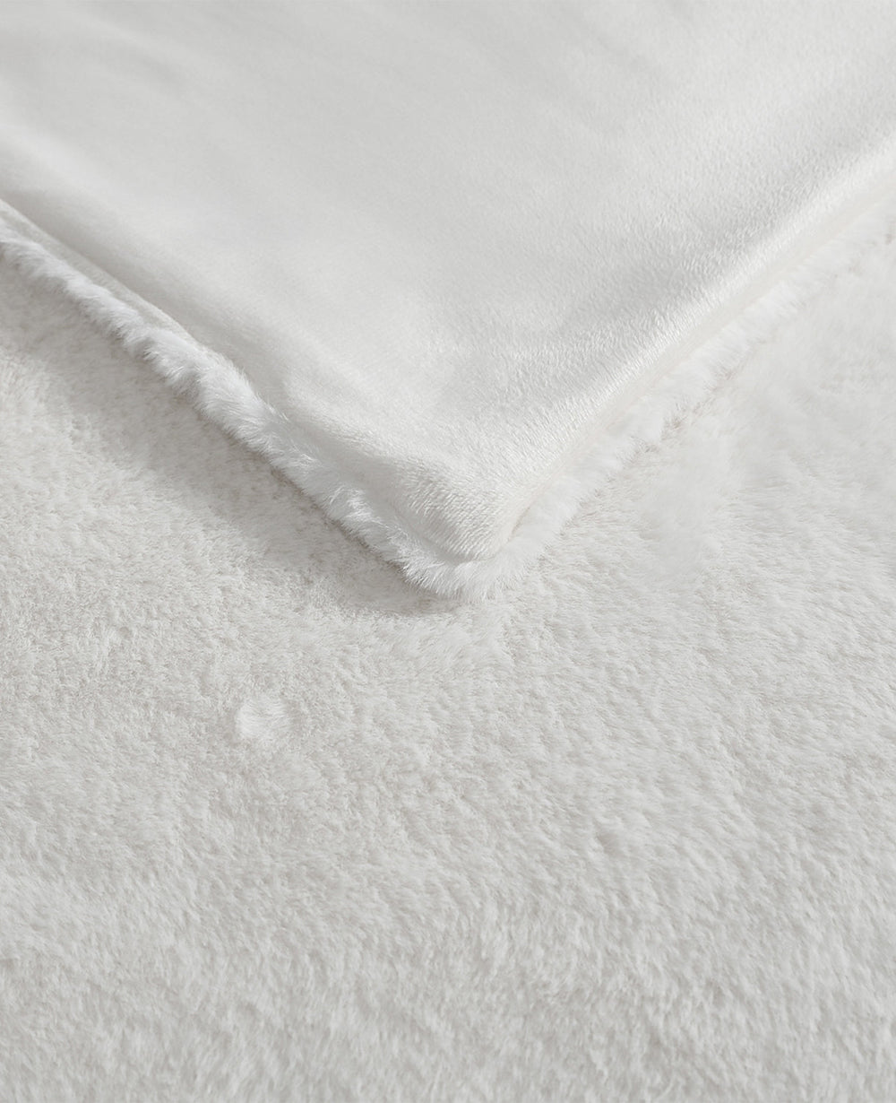Faux Fur Solid Throw Blanket | Kenneth Cole WHITE